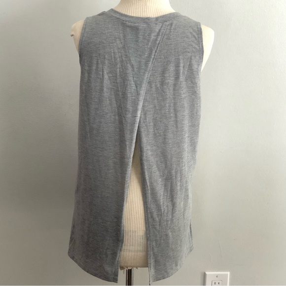 BCBGeneration Split Back Tank Heather Gray Size S - Picture 2 of 5